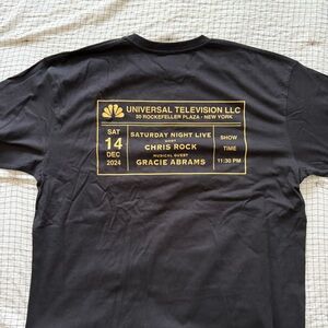Gracie Abram’s & Chris Rock Black SNL50 T-Shirt RARE New